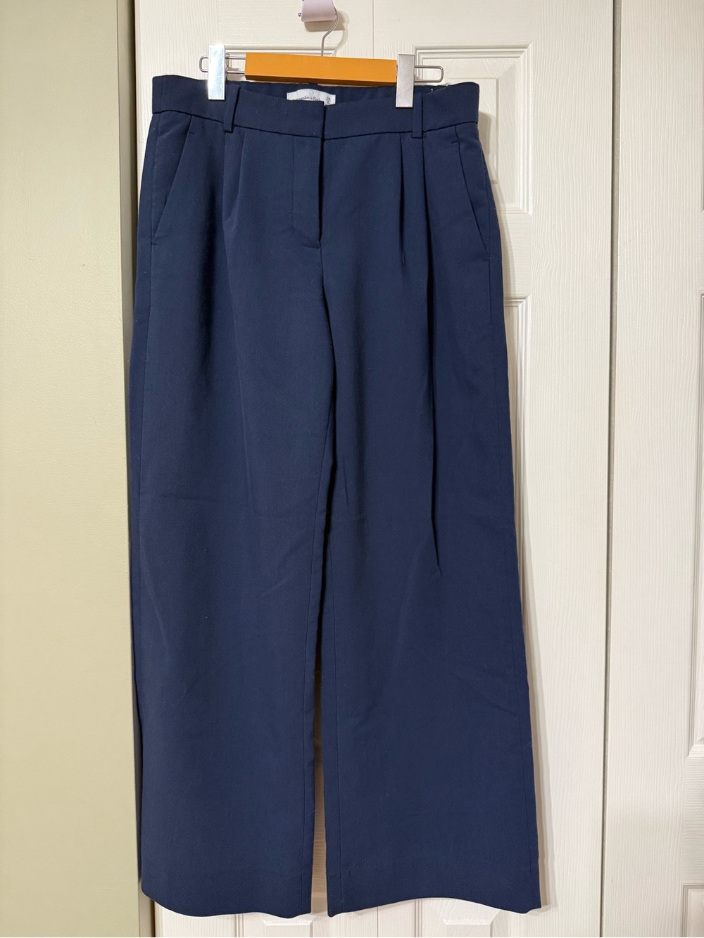 Abercombie & Fitch Sloane Low Rise Tailored Wide Leg Pant